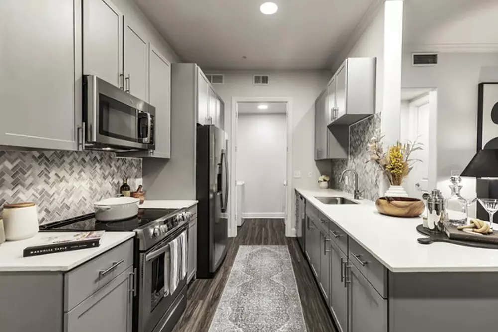 3500 Westlake apartments in Austin TX, photo 1