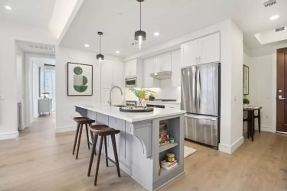 415 Colorado apartments in Austin TX, photo 1