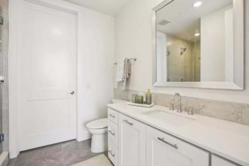415 Colorado apartments in Austin TX, photo 4