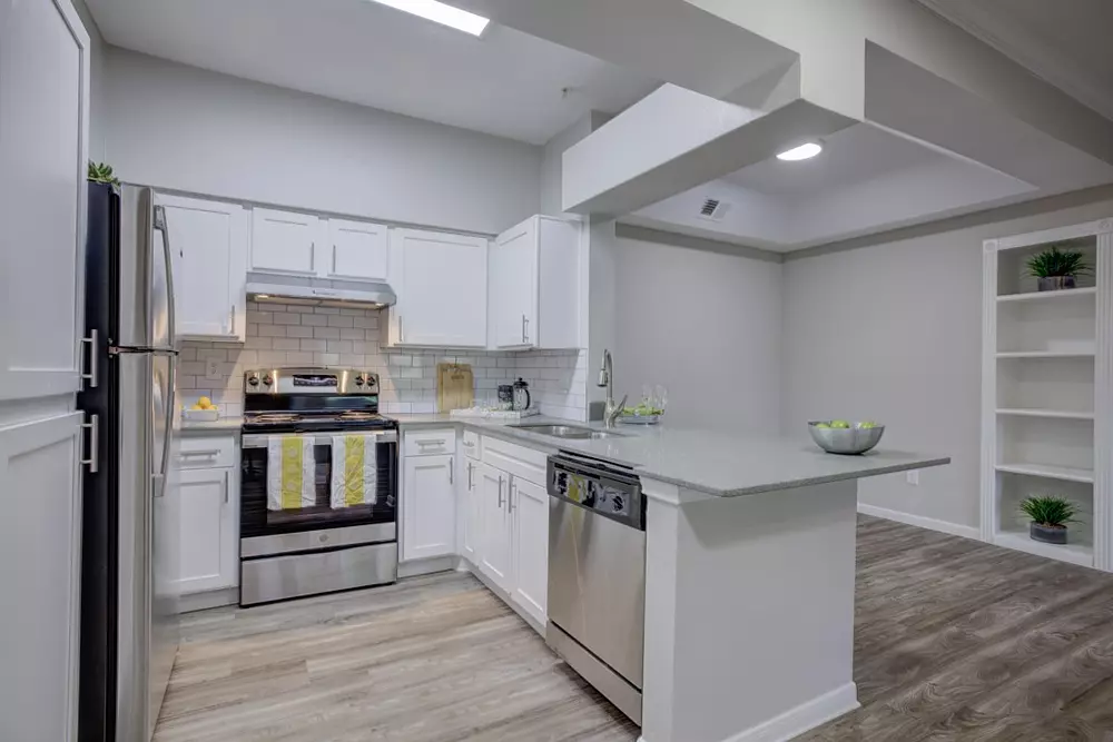 Canyon Resort at Great Hills apartments in Austin TX, photo 1