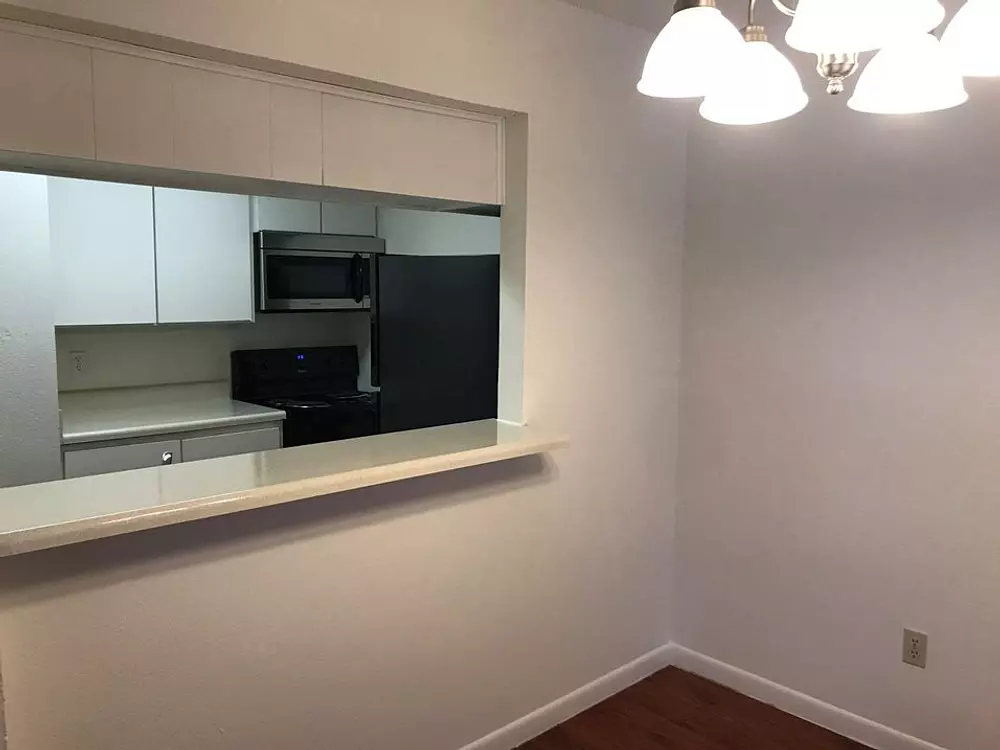 Duval Villa apartments in Austin TX, photo 1