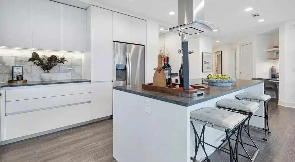 Hanover Republic Square apartments in Austin TX, photo 1