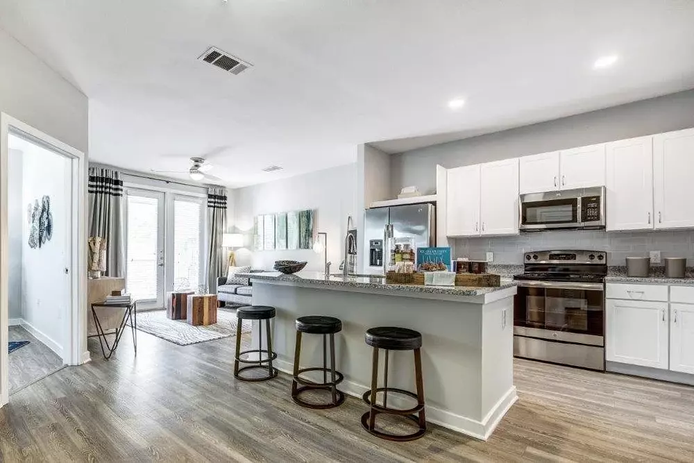 Hays Park apartments in Austin TX, photo 1