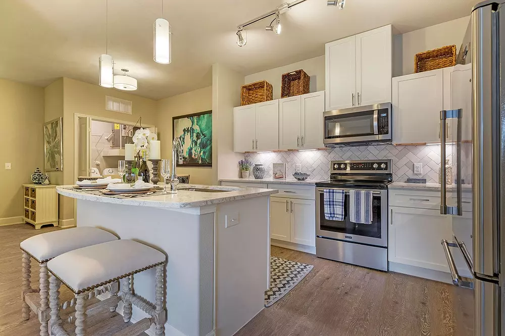 Lantower Edgewater apartments in Austin TX, photo 1