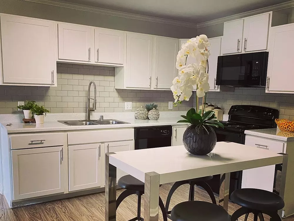 Parkwood Terrace apartments in Austin TX, photo 1
