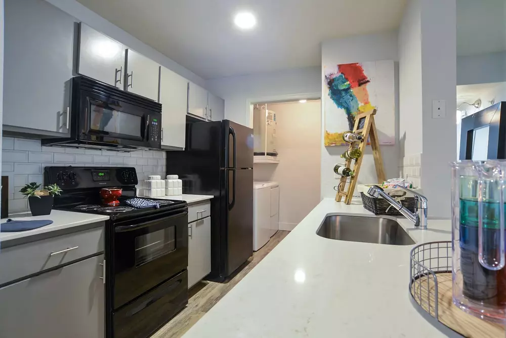 Radius at the Domain apartments in Austin TX, photo 1