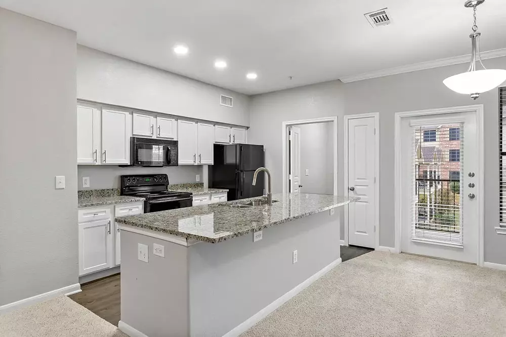 The Vista on Brodie apartments in Austin TX, photo 1