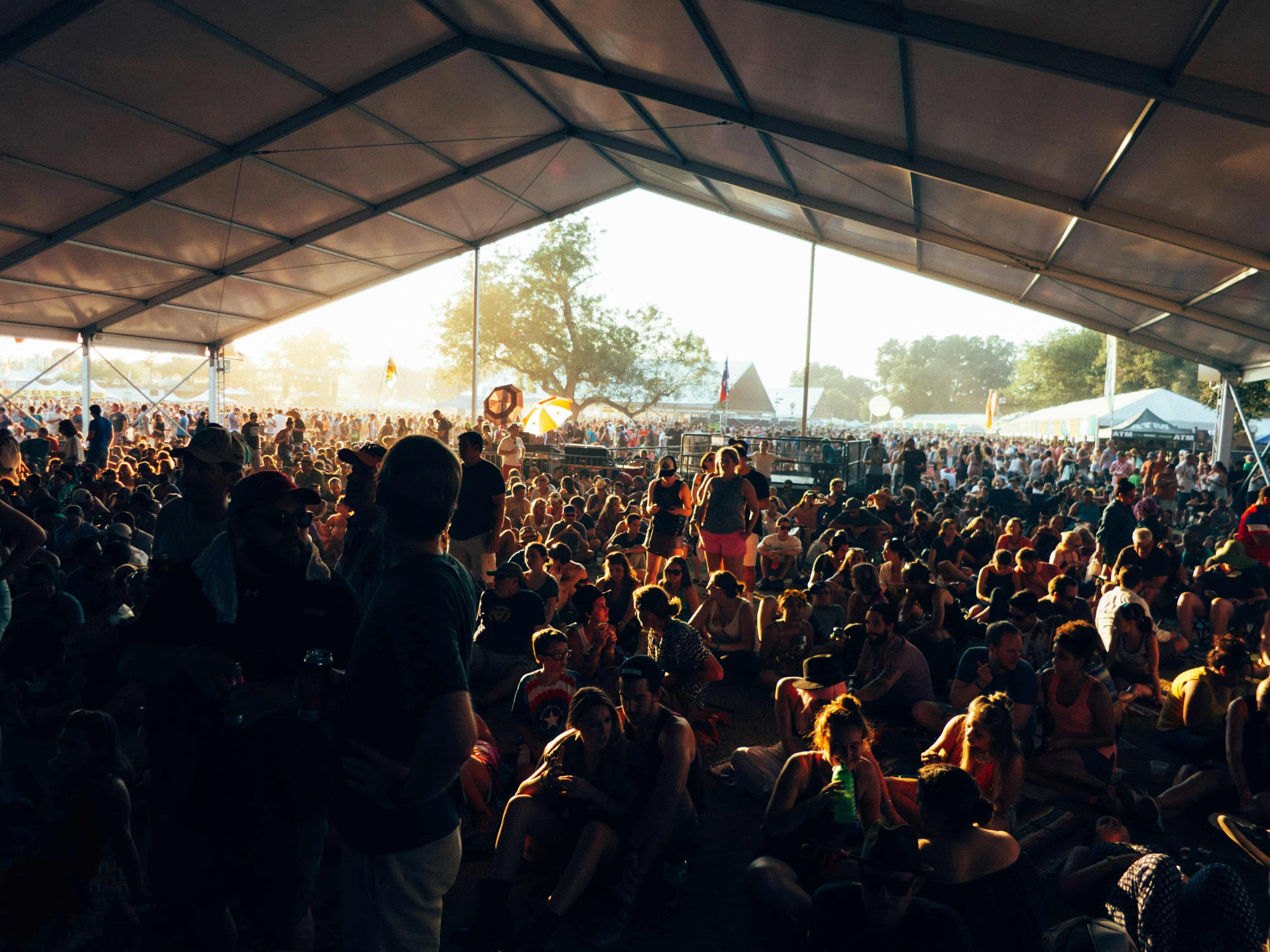 ACL and F1 Austin: Noise, Parking & Subletting Rules — Austin, TX apartment renter's guide