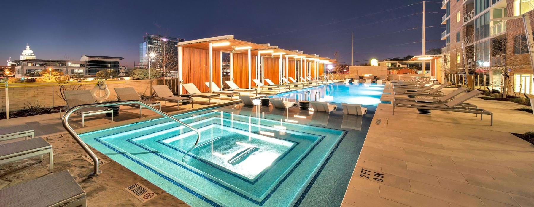 Avenir Rooftop pool